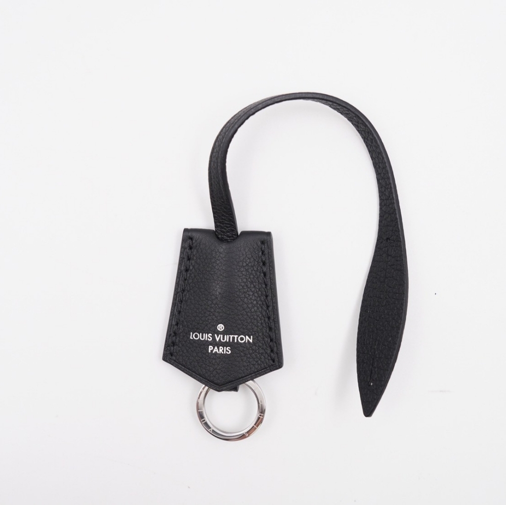 CE31 💟 Louis Vuitton Calfskin Lockme Ever BB Black - Picture 13 of 15